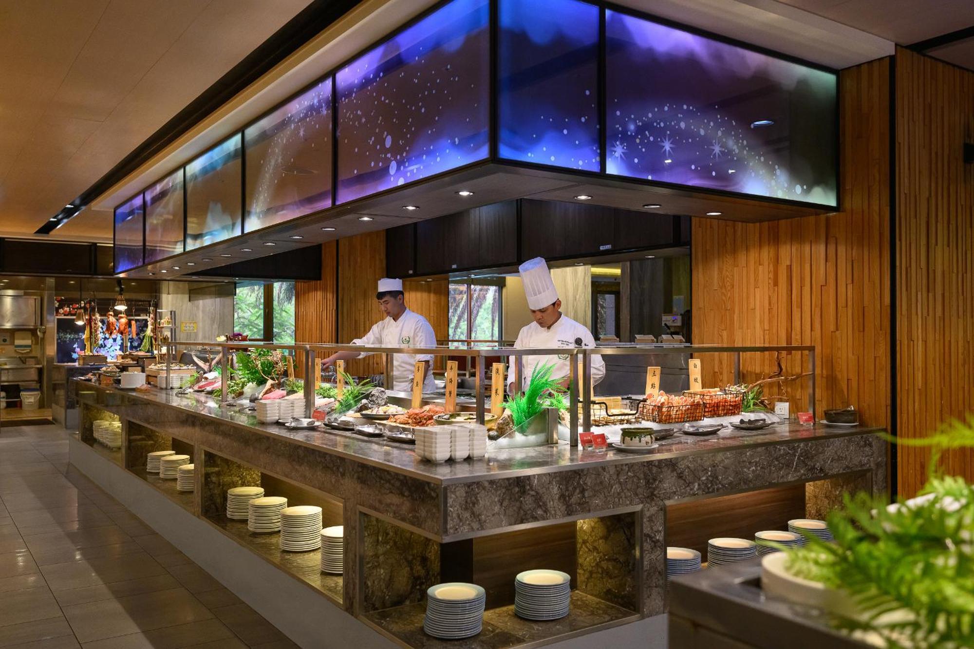 Evergreen Resort Hotel - Jiaosi Jiaoxi Exterior photo The buffet at the hotel