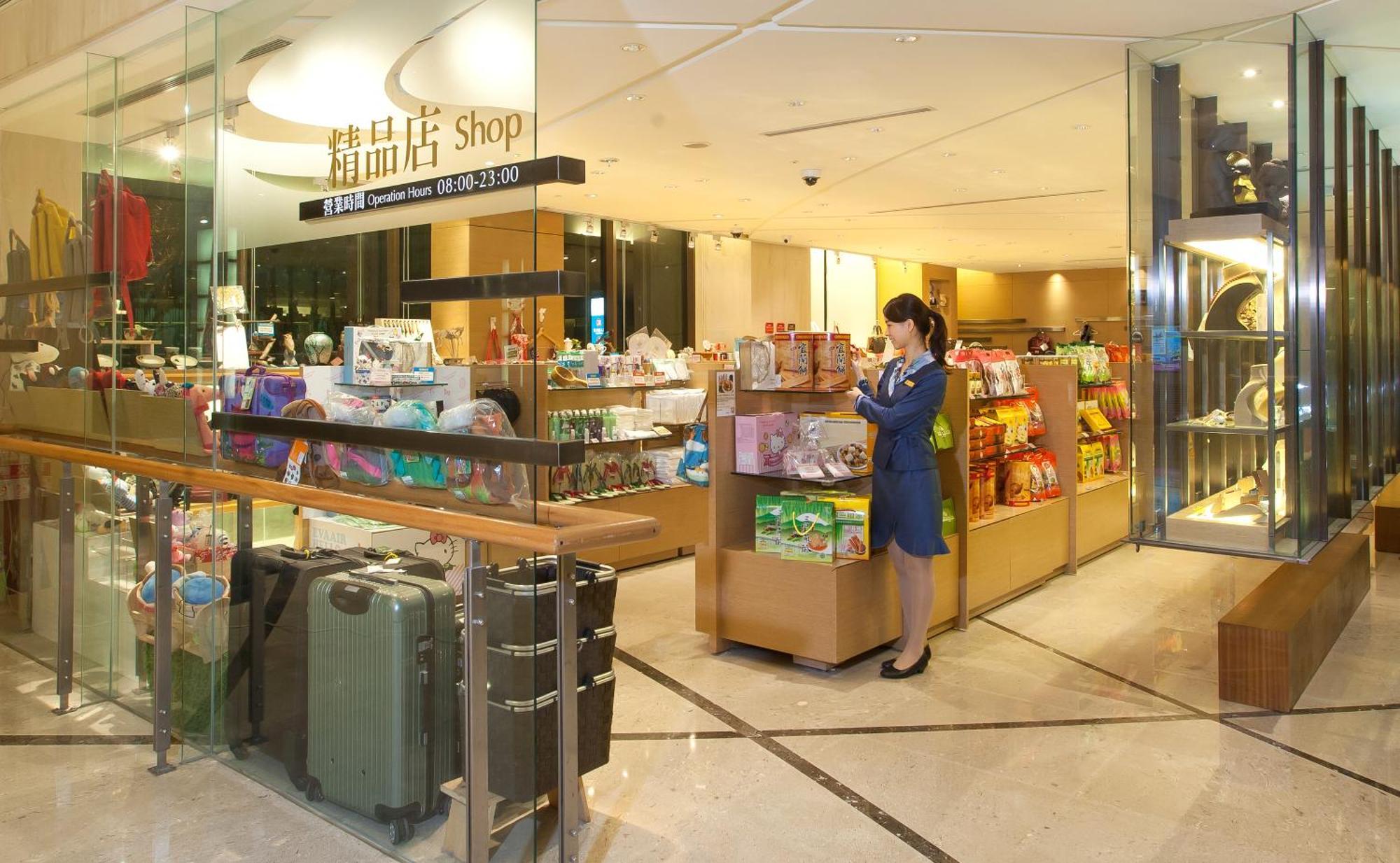 Evergreen Resort Hotel - Jiaosi Jiaoxi Exterior photo A shop at Hong Kong International Airport